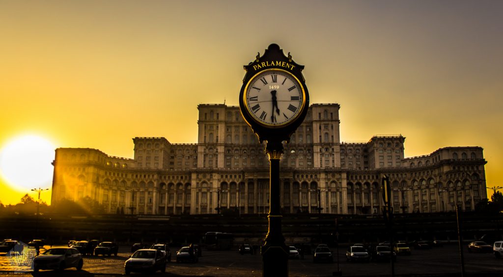 Romanian parlamenttitalo, Bukarest | InTravel blogi