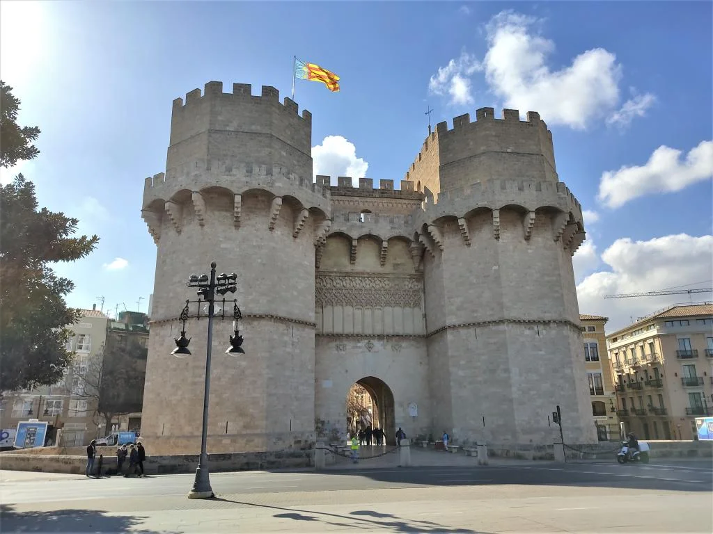 InTravel - Alicantea, appelsiinilehtoja ja koiranvahtihommia Valencia | Reissupäiväkirjaa Alicantesta ja Valenciasta | InTravel blogi