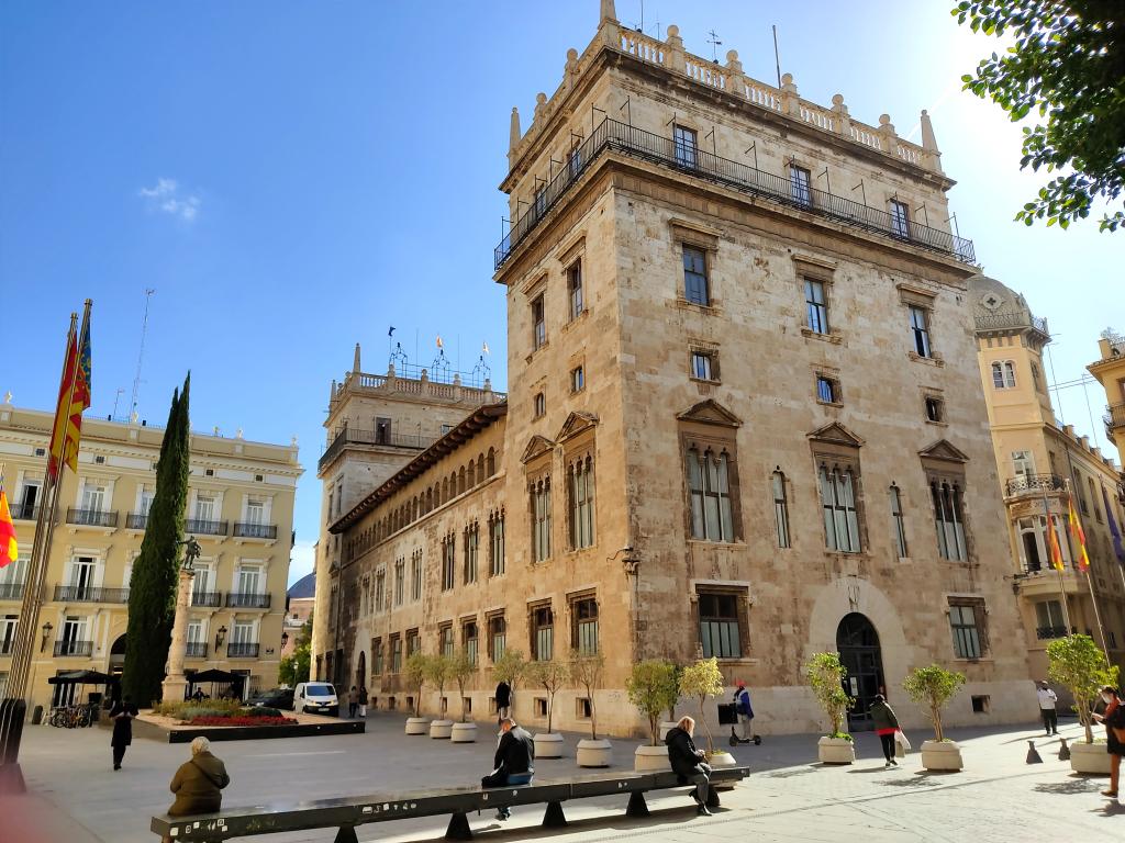 InTravel - Alicantea, appelsiinilehtoja ja koiranvahtihommia Valencia | Reissupäiväkirjaa Alicantesta ja Valenciasta | InTravel blogi