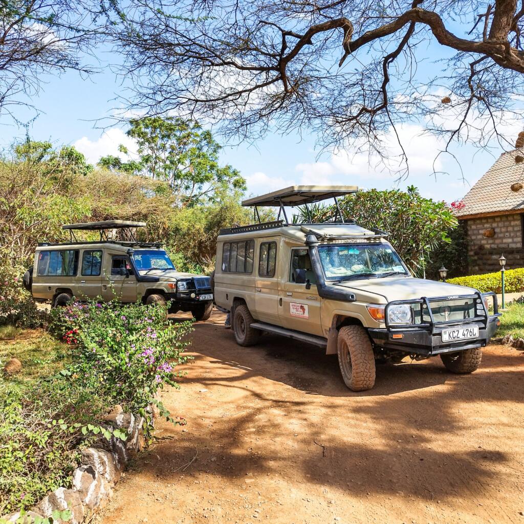Safariautoja | Amboseli National Park Kenya | InTravel