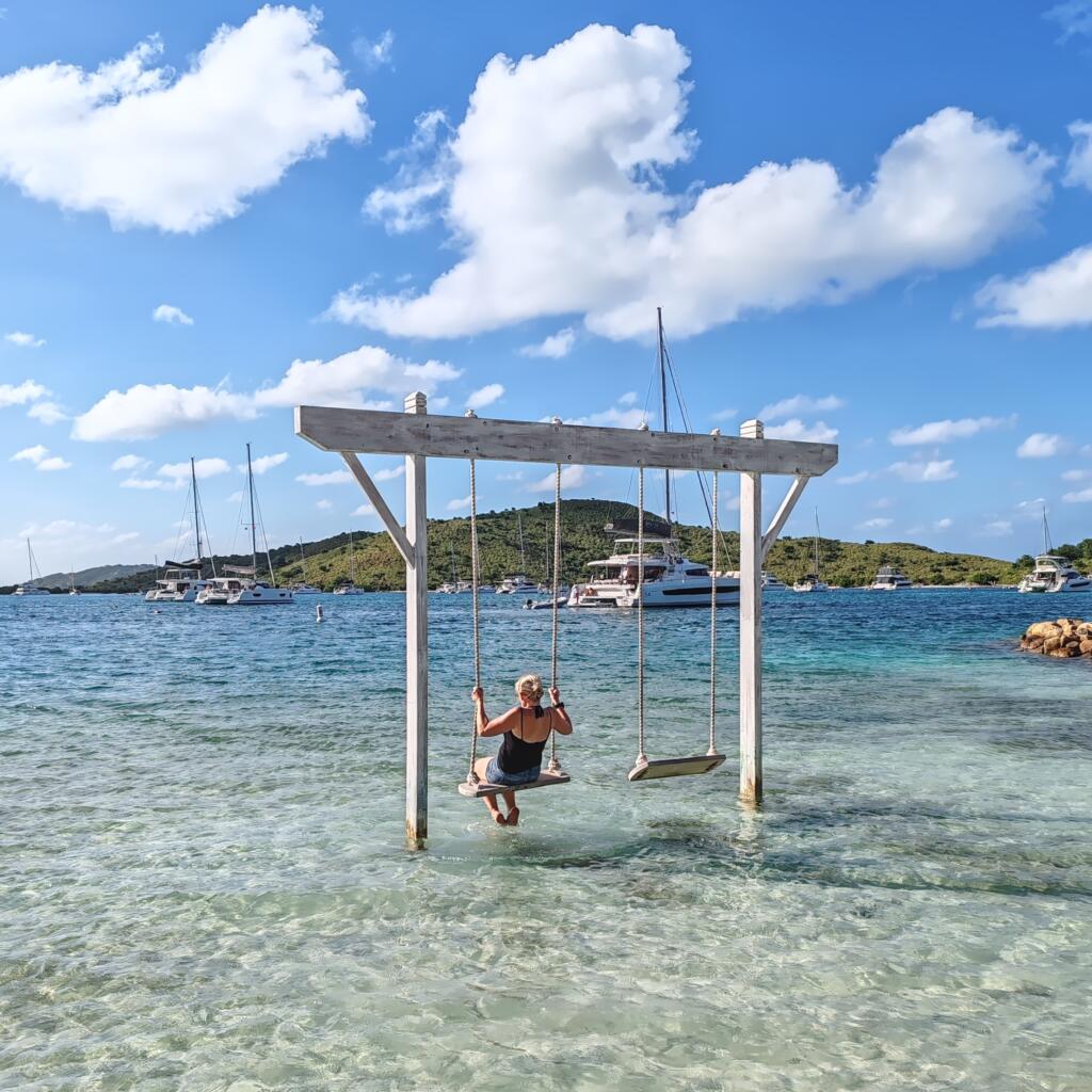 InTravel - Koiravahtihommia ja upeita rantoja Virgin Gordalla, Brittiläisillä Neitsytsaarilla Bitter End | Upeiden rantojen Virgin Gorda Brittiläisillä Neitsytsaarilla | InTravel blogi