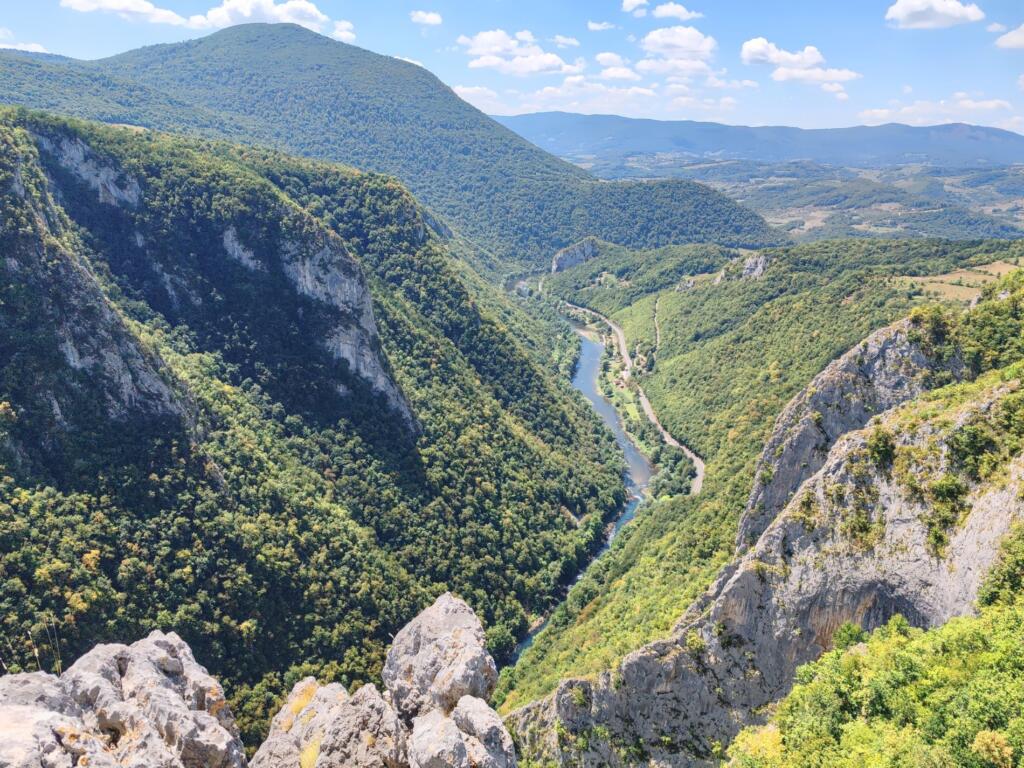 Vrbas-joen kanjoni, Banja Luka Bosnia-Hertsegovina | road trip Balkanin maissa | Autolla Balkanilla | InTravel