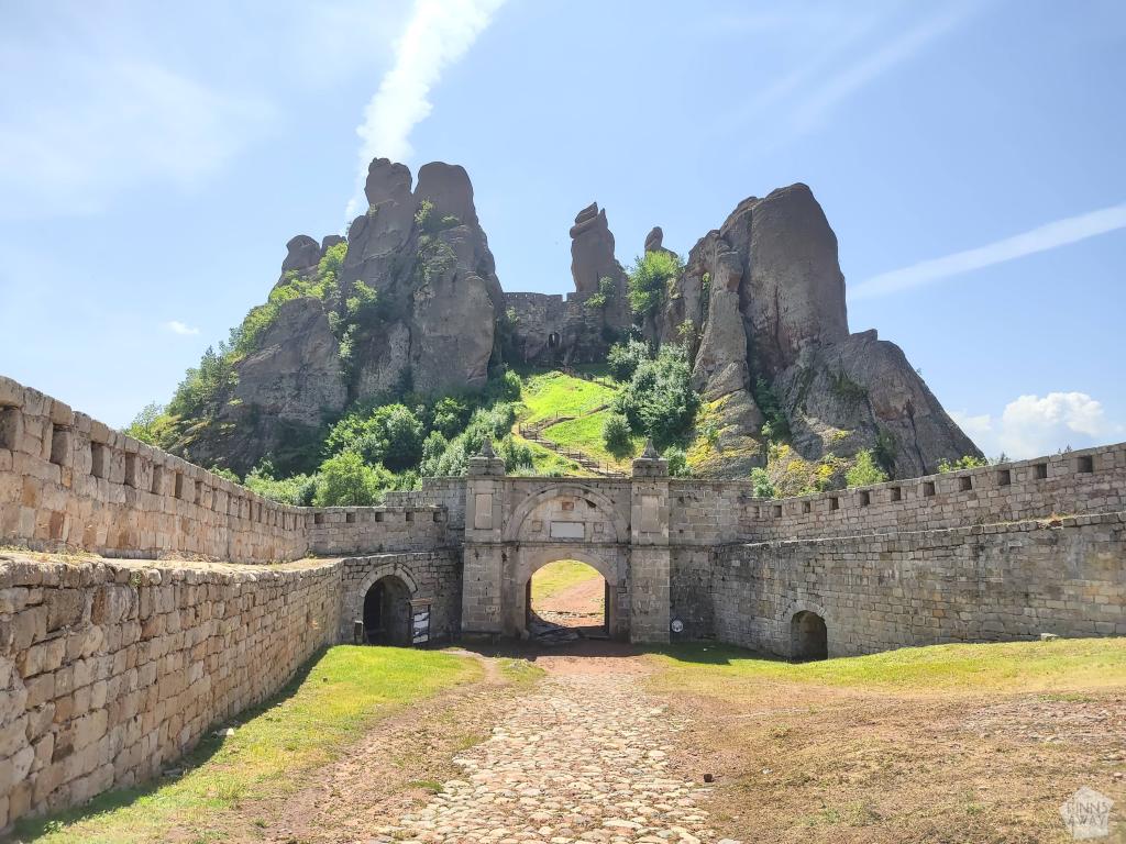 Belogradchikin linnoitus Bulgaria | InTravel blogi