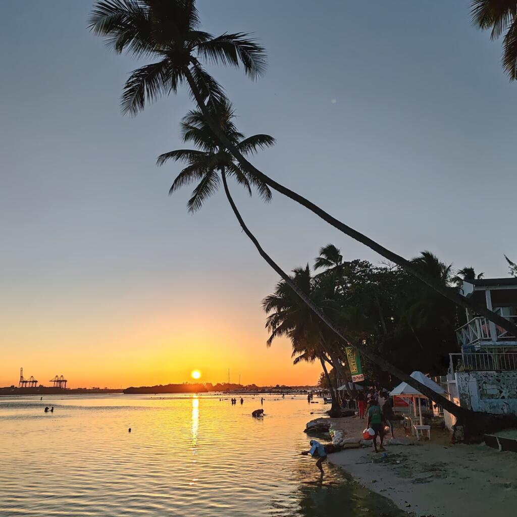 InTravel - Dominikaaninen tasavalta; Boca Chica, Las Terrenas ja Samana Auringonlasku Boca Chicassa | Dominikaaninen tasavalta; Boca Chica ja Samanan niemimaa | InTravel blogi