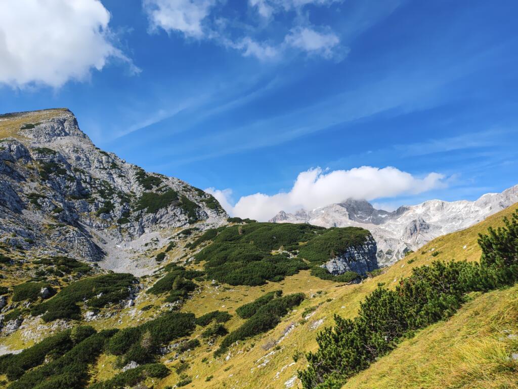 Patikoimassa Julinisilla Alpeilla, Slovenia | InTravel