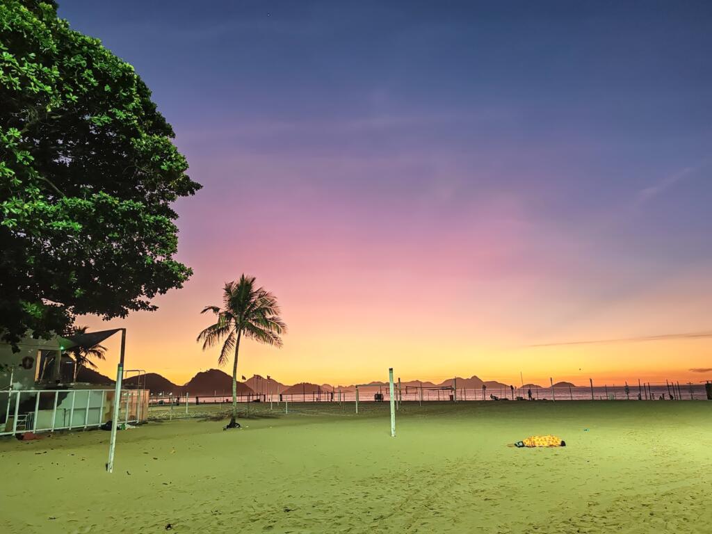 InTravel - Brasilia: Itacarén rannoilta Rio de Janeiroon ja São Paulon sykkeeseen Auringonnousu Copacabanalla, Rio de Janeiro, Brasilia | Itacarén rannoilta Rio de Janeiroon ja São Pauloon | InTravel