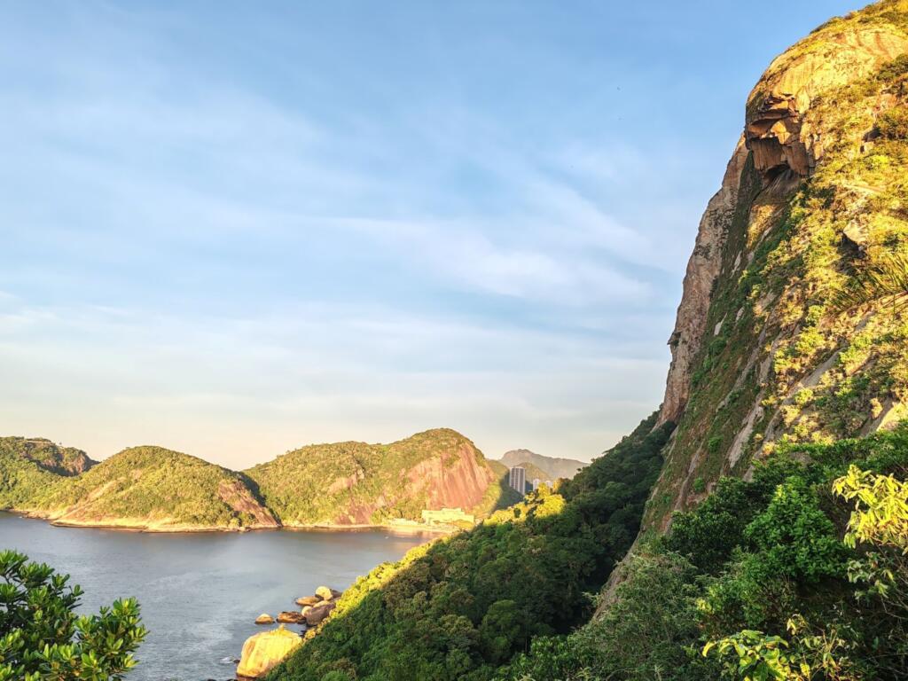 InTravel - Brasilia: Itacarén rannoilta Rio de Janeiroon ja São Paulon sykkeeseen Aamupatikka Sokeritoppavuorella, Rio de Janeiro, Brasilia | Itacarén rannoilta Rio de Janeiroon ja São Pauloon | InTravel