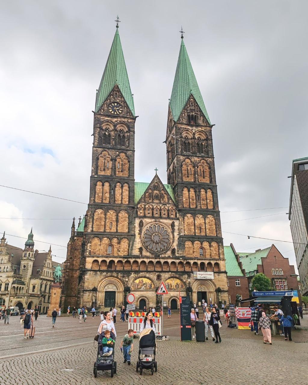 St. Petri Dom, Bremen, Saksa | Autolla Euroopassa: Ranskasta Suomeen Norjan kautta | InTravel