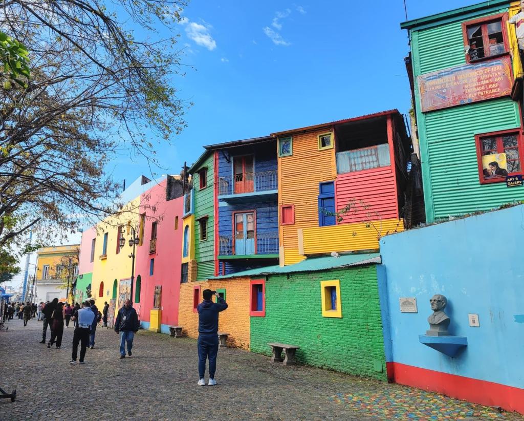 Värikkäitä taloja La Bocassa | Buenos Aires, Argentiinan viehättävä pääkaupunki | InTravel blogi