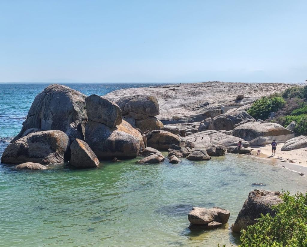 Boulders Beachin alue tunnetaan pingviineistään | Kapkaupunki on Etelä-Afrikan kaunein kaupunkikohde | InTravel blogi