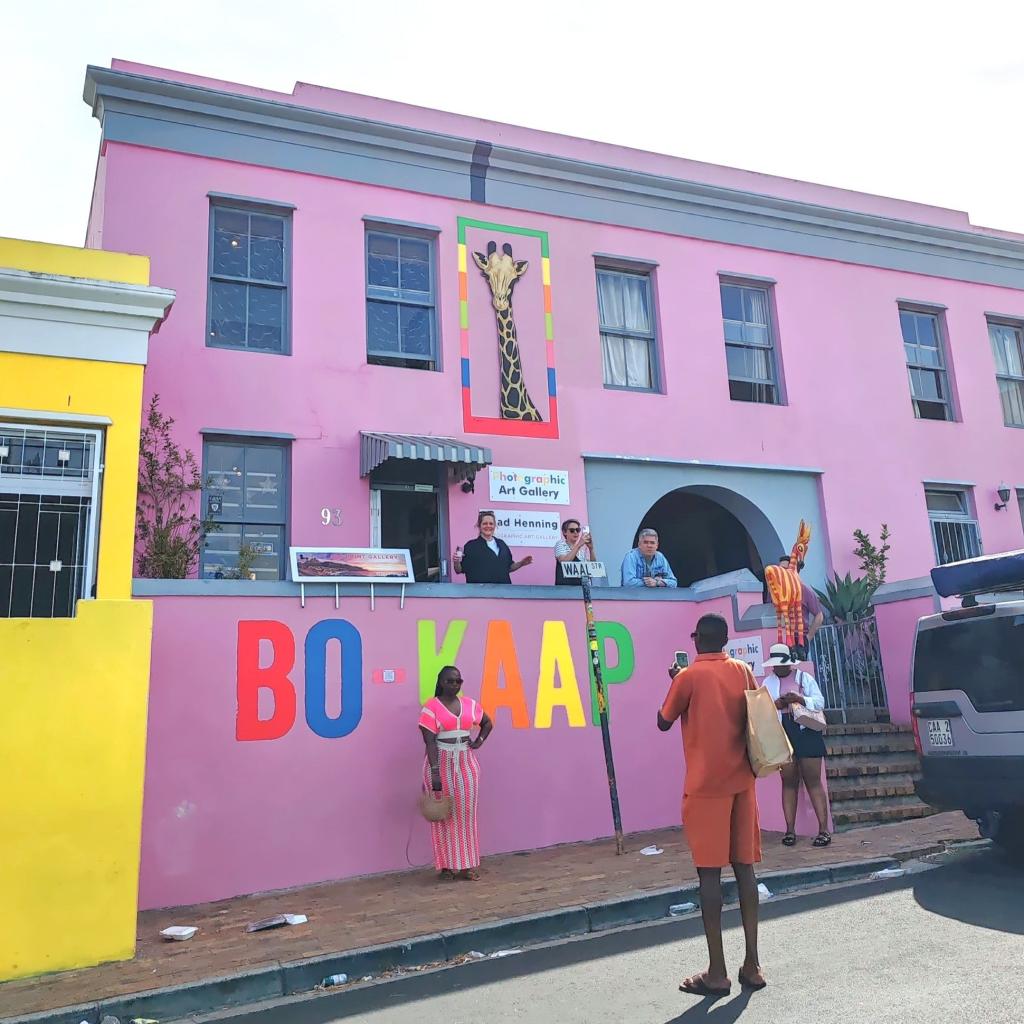 Bo-Kaapin alueen värikkäitä rakennuksia | Kapkaupunki on Etelä-Afrikan kaunein kaupunkikohde | InTravel blogi