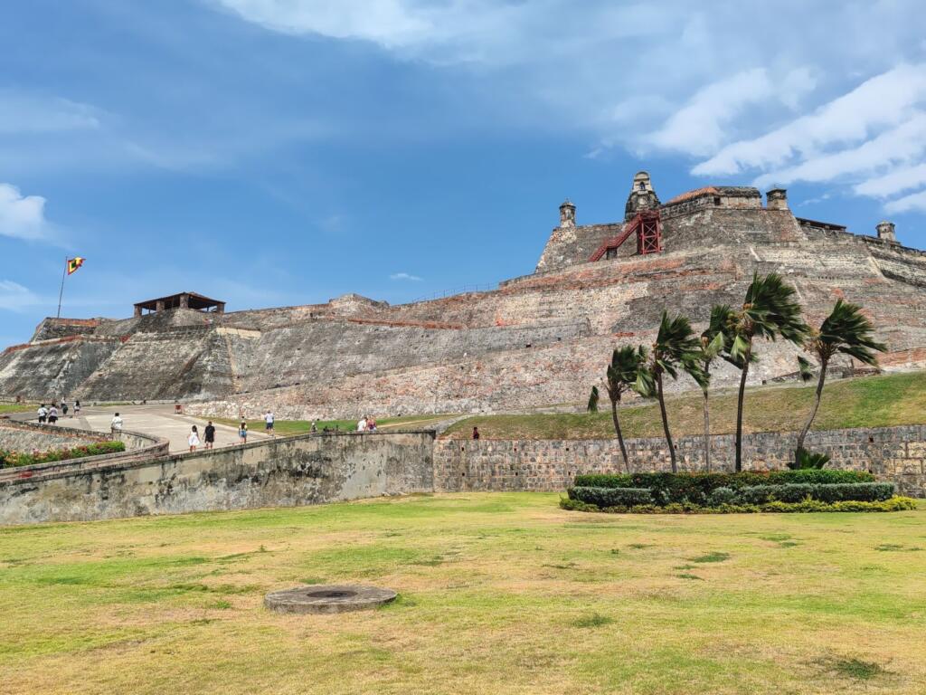 InTravel - Kolumbian ihastuttava Cartagena on täynnä värejä ja siirtomaa-ajan historiaa San Felipe de Barajas linnoitus | Ihastuttava Cartagena, Kolumbia | InTravel blogi