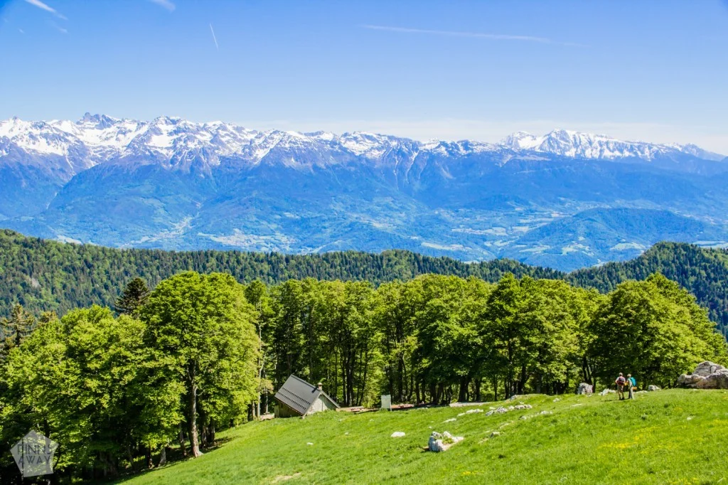 Patikoimassa Chamechaude vuorella Ranskan Alpeilla | InTravel blogi