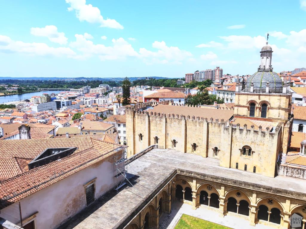Combran uusi katedraali ja kaupunkimaisema | Road trip Portugalissa: Rannikkomaisemia, Tomar ja Coimbra | InTravel