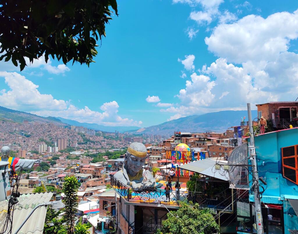 InTravel - Seikkailu Kolumbiassa vei suurkaupungeista rantakohteisiin Comuna 13, Medellin | Kolumbia | InTravel blogi