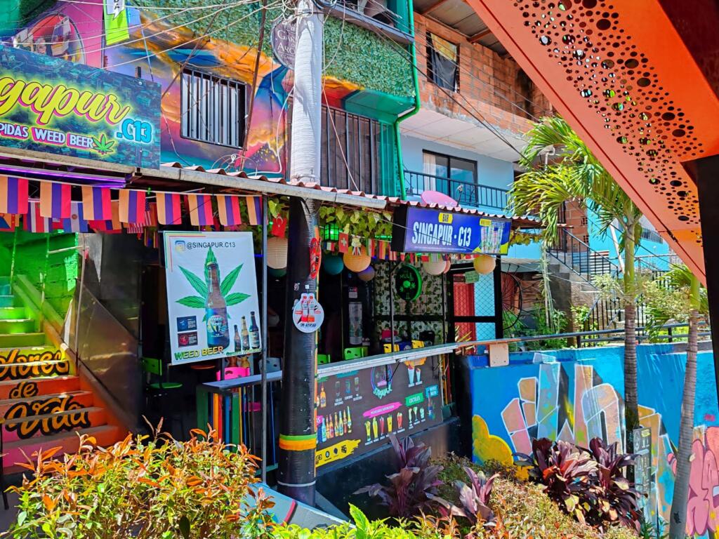 InTravel - Seikkailu Kolumbiassa vei suurkaupungeista rantakohteisiin Comuna 13, Medellin | Kolumbia | InTravel blogi