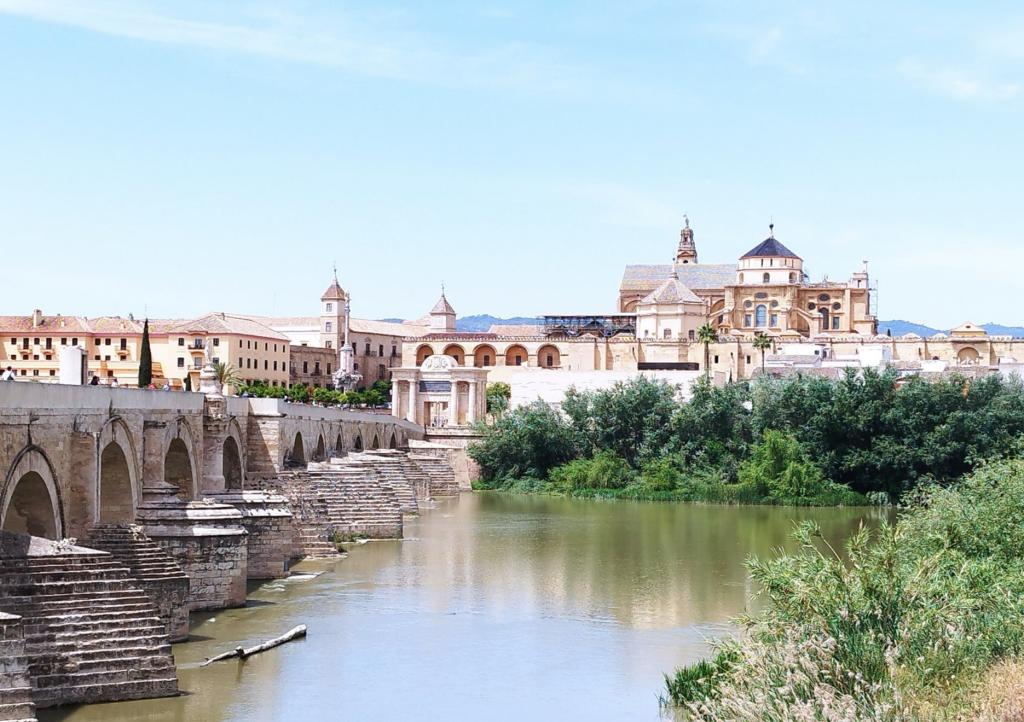InTravel - Espanjasta Portugalin Elvasiin upean Córdoban kautta Cordoba | Road trip Espanjasta Portugaliin | InTravel