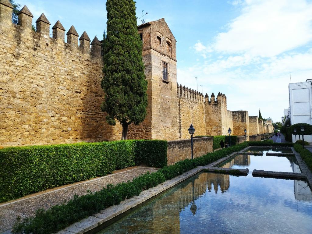 InTravel - Espanjasta Portugalin Elvasiin upean Córdoban kautta Cordoban muureja | Road trip Espanjasta Portugaliin | InTravel