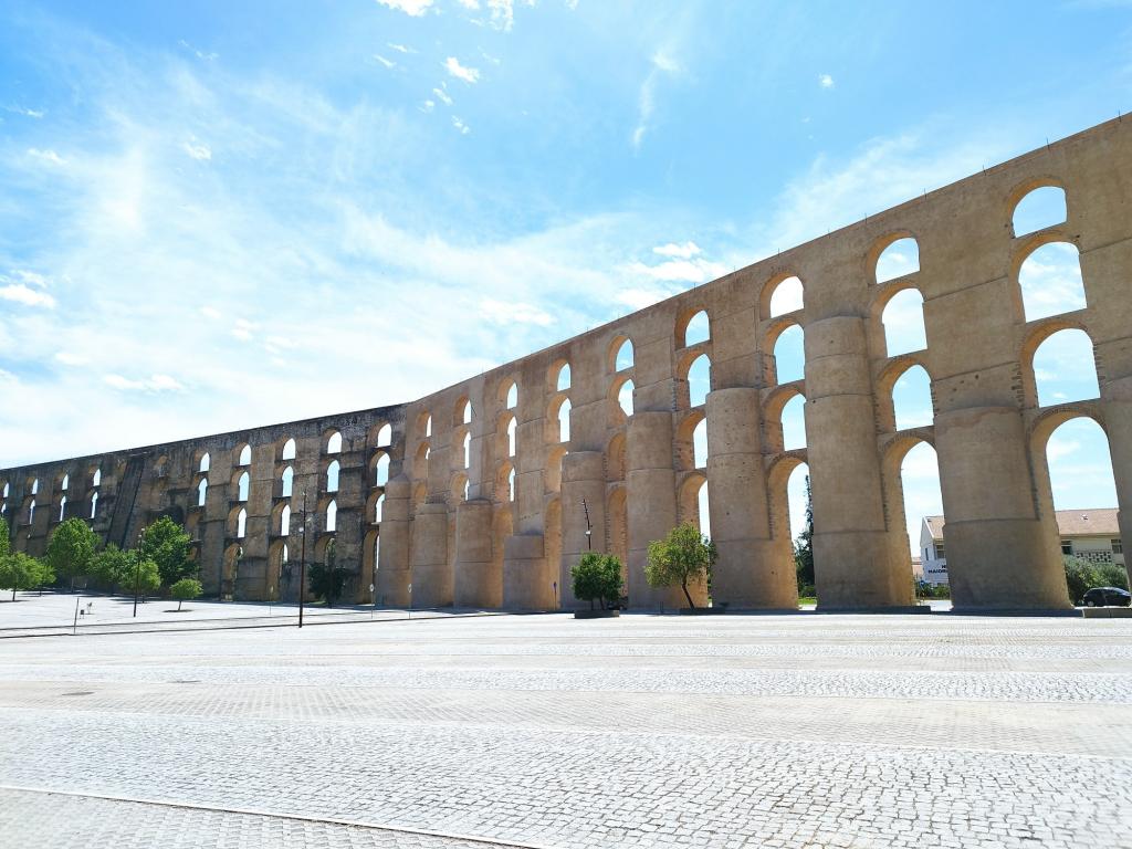 InTravel - Espanjasta Portugalin Elvasiin upean Córdoban kautta Elvasin akvedukti | Road trip Espanjasta Portugaliin | InTravel