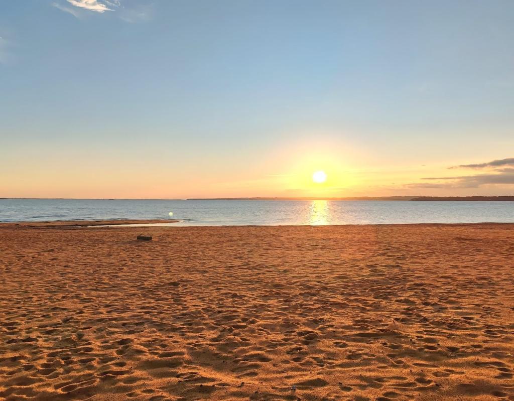 Sunset at Playa San José, Encarncion | Paraguay | InTravel matkablogi