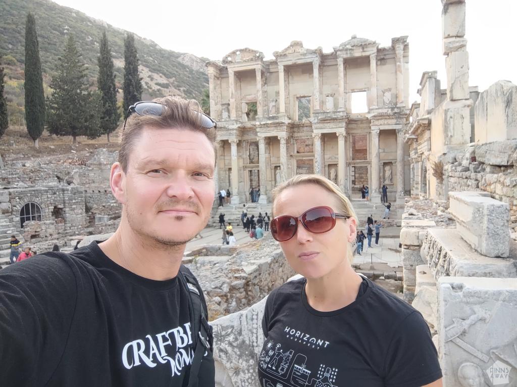 InTravel - Road trip Turkissa osa 5: Efesos, Izmir ja paluu Eurooppaan Tutustumassa Efesoksen raunioihin | Road trip Turkissa | InTravel