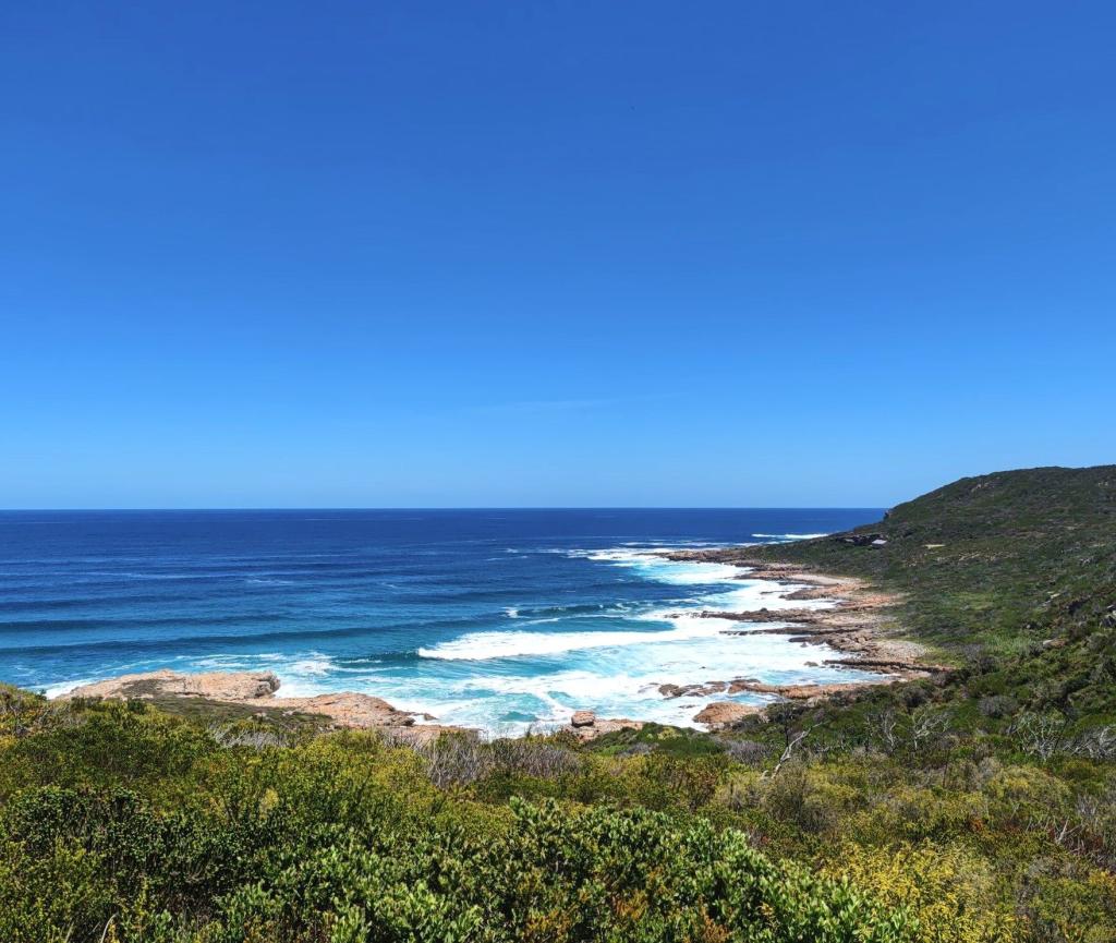 InTravel - Automatkalla Etelä-Afrikassa - rantoja, kansallispuistoja ja maisemateitä Rannikkomaisema, Garden Route | Vuokra-autolla Etelä-Afrikassa | InTravel blogi