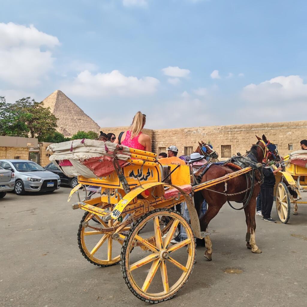 Hevoskärryt Gizassa | Giza ja Kairo, Egypti | InTravel