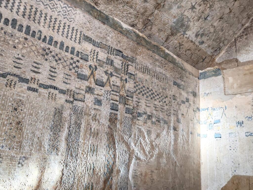 koristeellinen hautakammio Unasin pyramidissa Sakkarassa | Giza ja Kairo, Egypti | InTravel