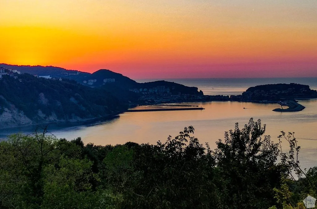 Autolla Turkissa - Maisema Amasran asunnon terassilta