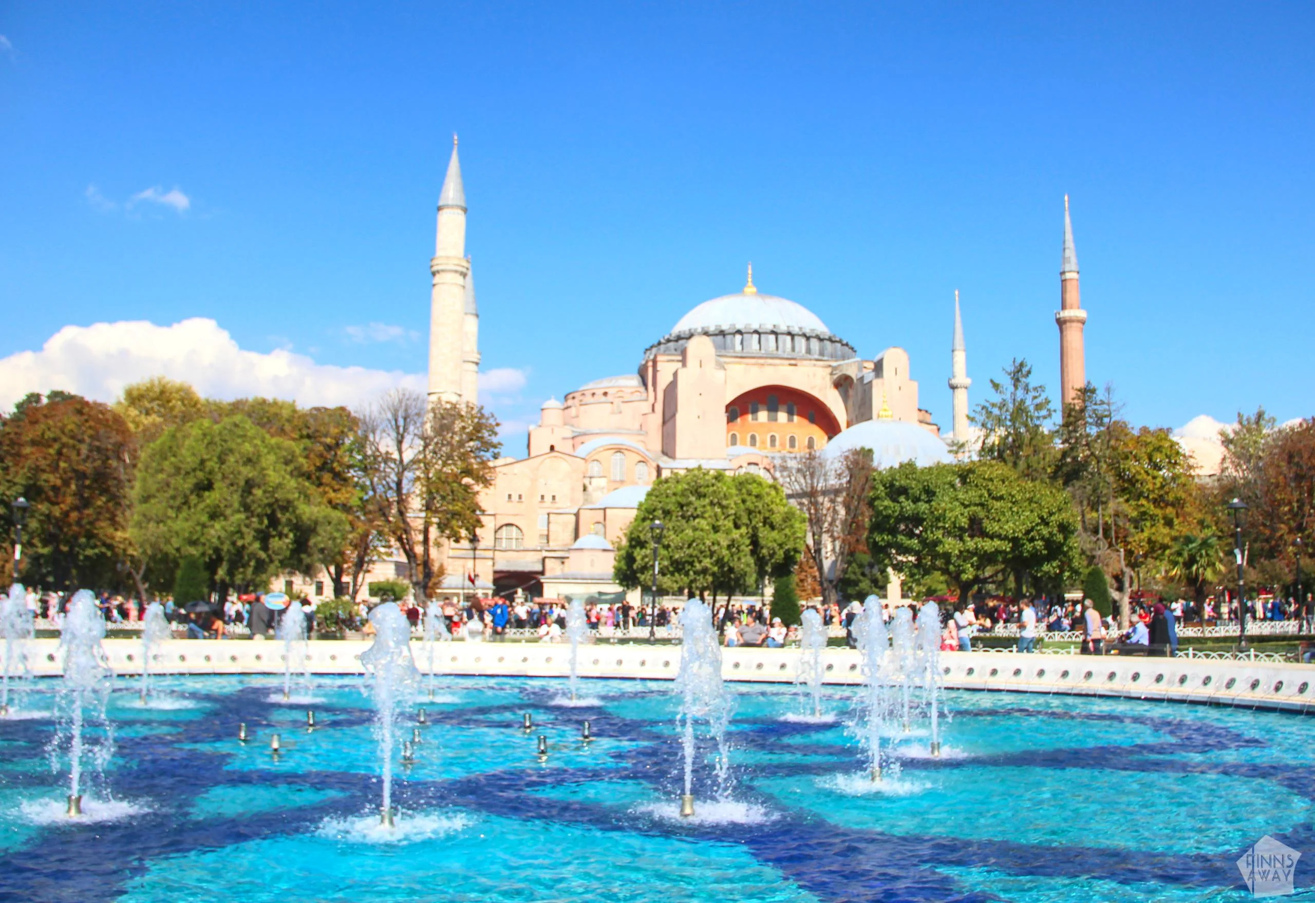 InTravel - Road trip Turkissa osa 1: Ikoninen Istanbul ja Amasra Mustanmeren rannalla Hagia Sophia moskeija | Istanbul, Turkki | InTravel blogi