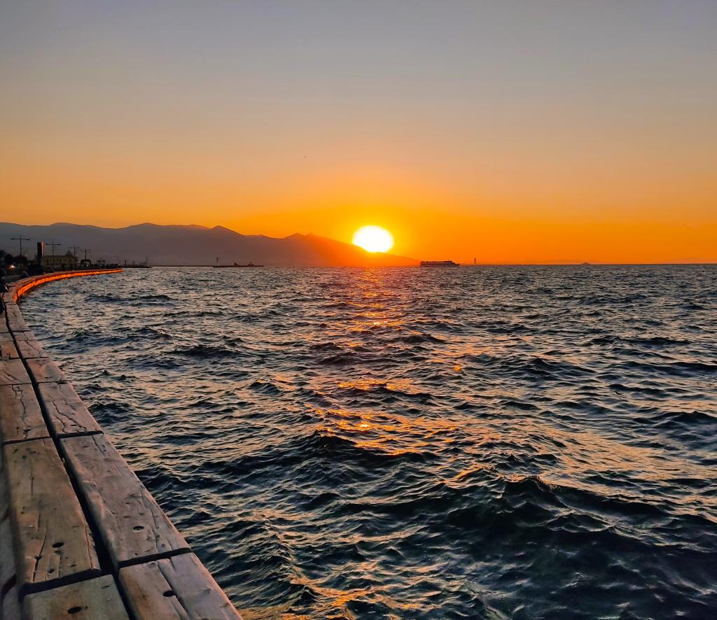 InTravel - Road trip Turkissa osa 5: Efesos, Izmir ja paluu Eurooppaan Sunset in Izmir | Road trip Turkissa | InTravel
