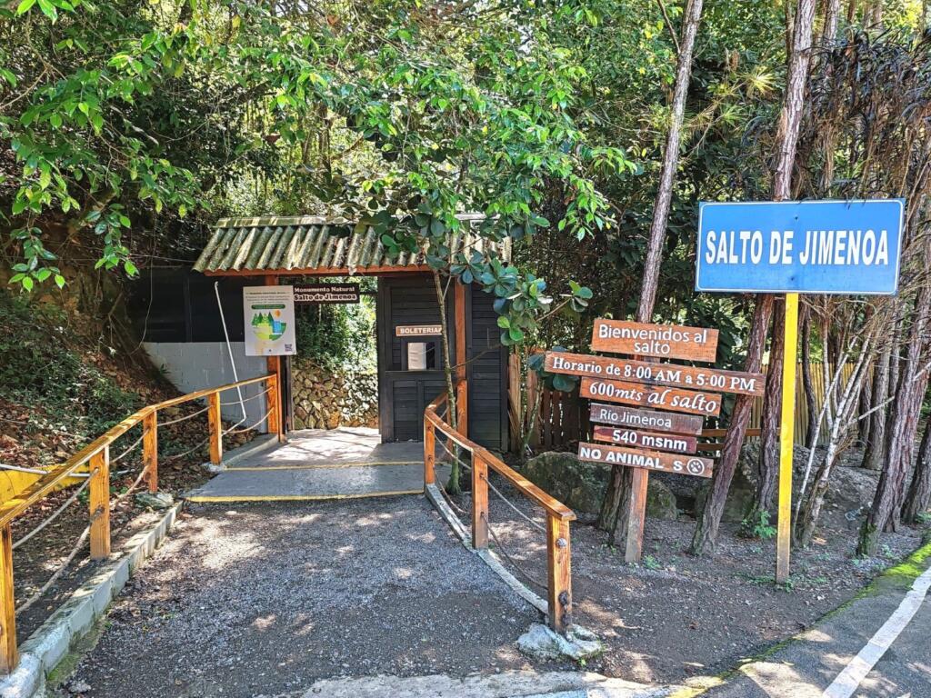 InTravel - Dominikaaninen tasavalta: Jarabacoan vesiputoukset ja Sosua Polku Salto de Jimenoa -putouksille | Dominikaaninen tasavalta: Jarabacoan vesiputoukset ja Sosua | InTravel blogi