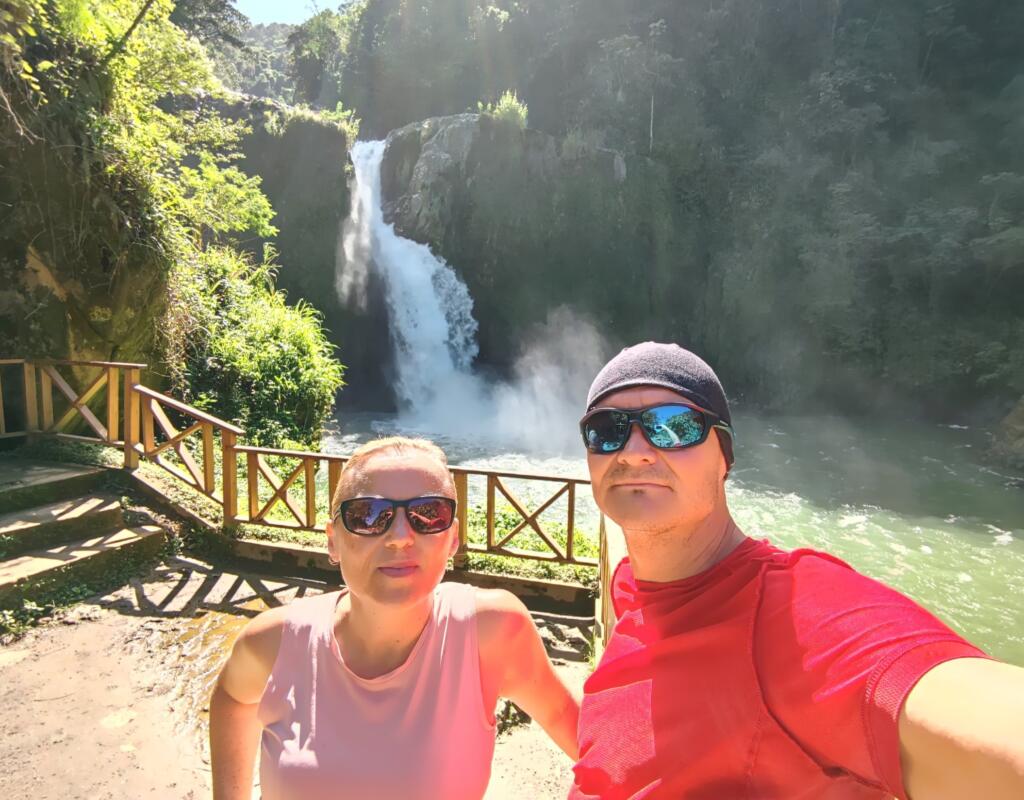 InTravel - Dominikaaninen tasavalta: Jarabacoan vesiputoukset ja Sosua Salto Jimenoa Dos vesiputouksella Jarabacoassa | Dominikaaninen tasavalta: Jarabacoan vesiputoukset ja Sosua | InTravel blogi