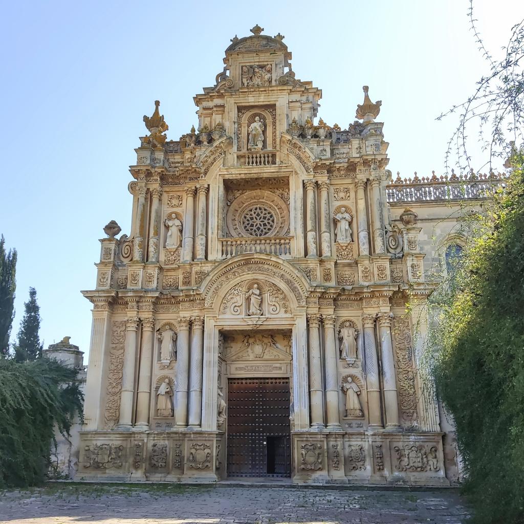 InTravel - Andalusian aarteita: Road trip valkoisissa kaupungeissa ja surffikylissä Luostari Jerez de la Fronterassa | Andalusia, Espanja | InTravel