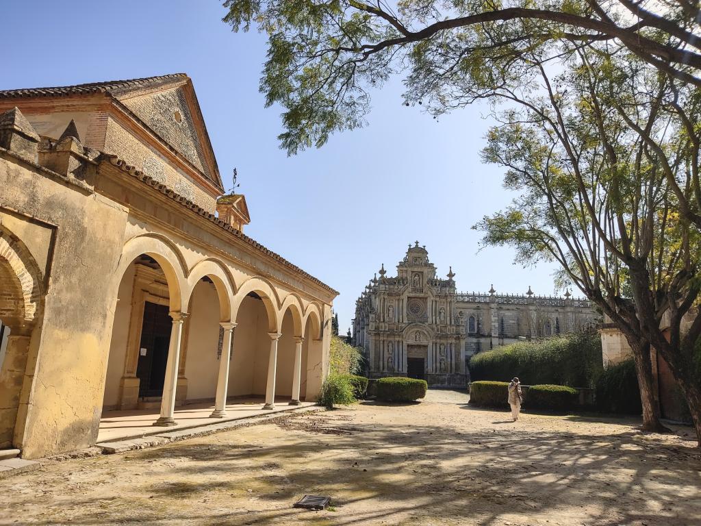 InTravel - Andalusian aarteita: Road trip valkoisissa kaupungeissa ja surffikylissä Luostari Jerez de la Fronterassa | Andalusia, Espanja | InTravel