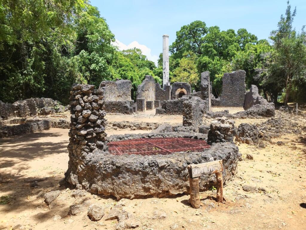 InTravel - Kilifi Kenian rannikolla ja Afrikka-yhteenveto Mnarani Ruins | Kilifi on rento biitsikohde Kenian rannikolla | InTravel