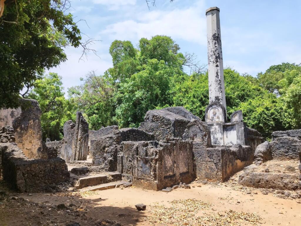 InTravel - Kilifi Kenian rannikolla ja Afrikka-yhteenveto Mnarani Ruins | Kilifi on rento biitsikohde Kenian rannikolla | InTravel