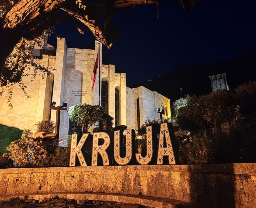 Krujan linnoitus | Albania: Kruja, Tirana ja rannikkoa | InTravel