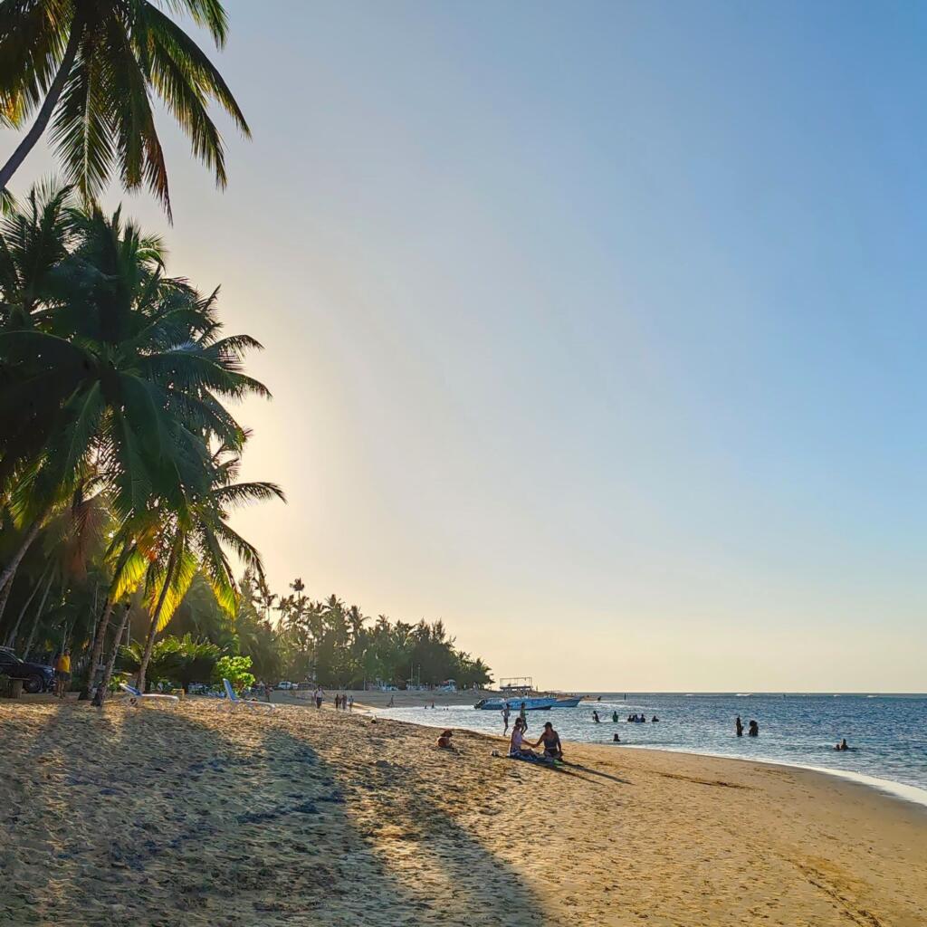 InTravel - Dominikaaninen tasavalta; Boca Chica, Las Terrenas ja Samana Auringonlasku rannalla Las Terrenasissa | Dominikaaninen tasavalta; Boca Chica ja Samanan niemimaa | InTravel blogi