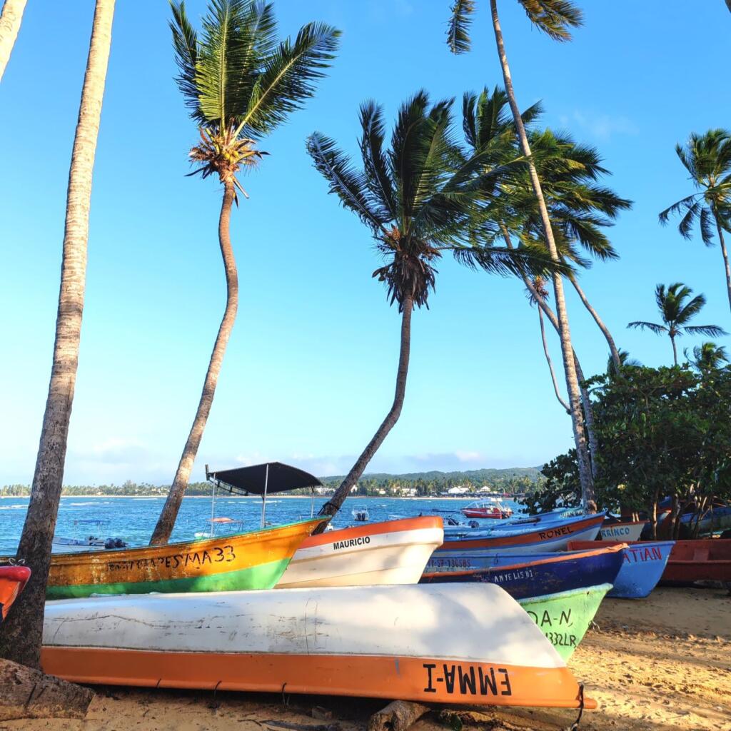 InTravel - Dominikaaninen tasavalta; Boca Chica, Las Terrenas ja Samana Veneitä Las Terrenasissa | Dominikaaninen tasavalta; Boca Chica ja Samanan niemimaa | InTravel blogi