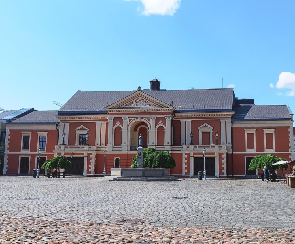 Klaipėda Drama Theatre, Liettua | Euroopan road trip: Halki Baltian rannikon kautta | InTravel blogi