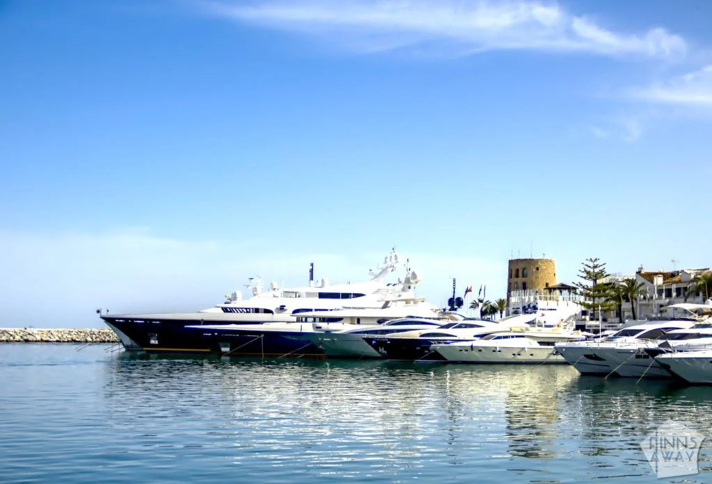 InTravel - Granadan upea Alhambra ja viikko Marbellassa kissavahteina Puerto Banusin hulppea satama-alue Marbellassa | InTravel