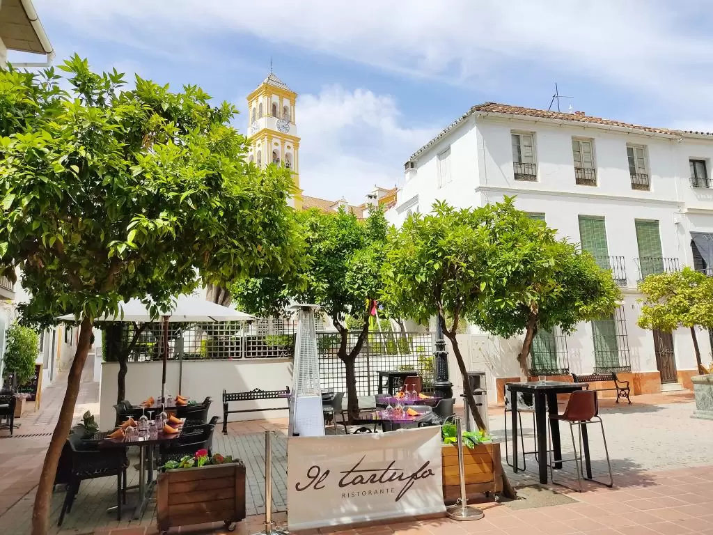 InTravel - Granadan upea Alhambra ja viikko Marbellassa kissavahteina Hienostuneessa Marbellassa on hurmaava historiallinen keskusta | InTravel
