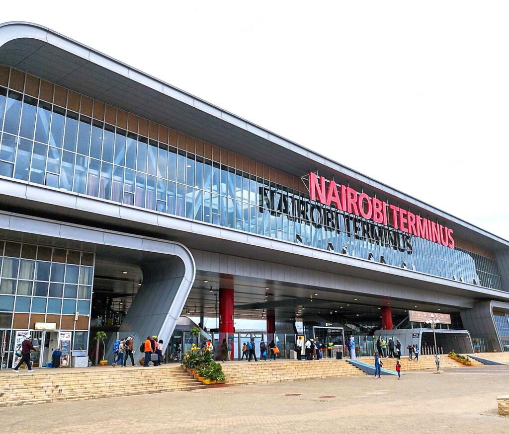 Nairobi Terminus | Postikortteja Mombasasta ja Diani Beachilta | InTravel