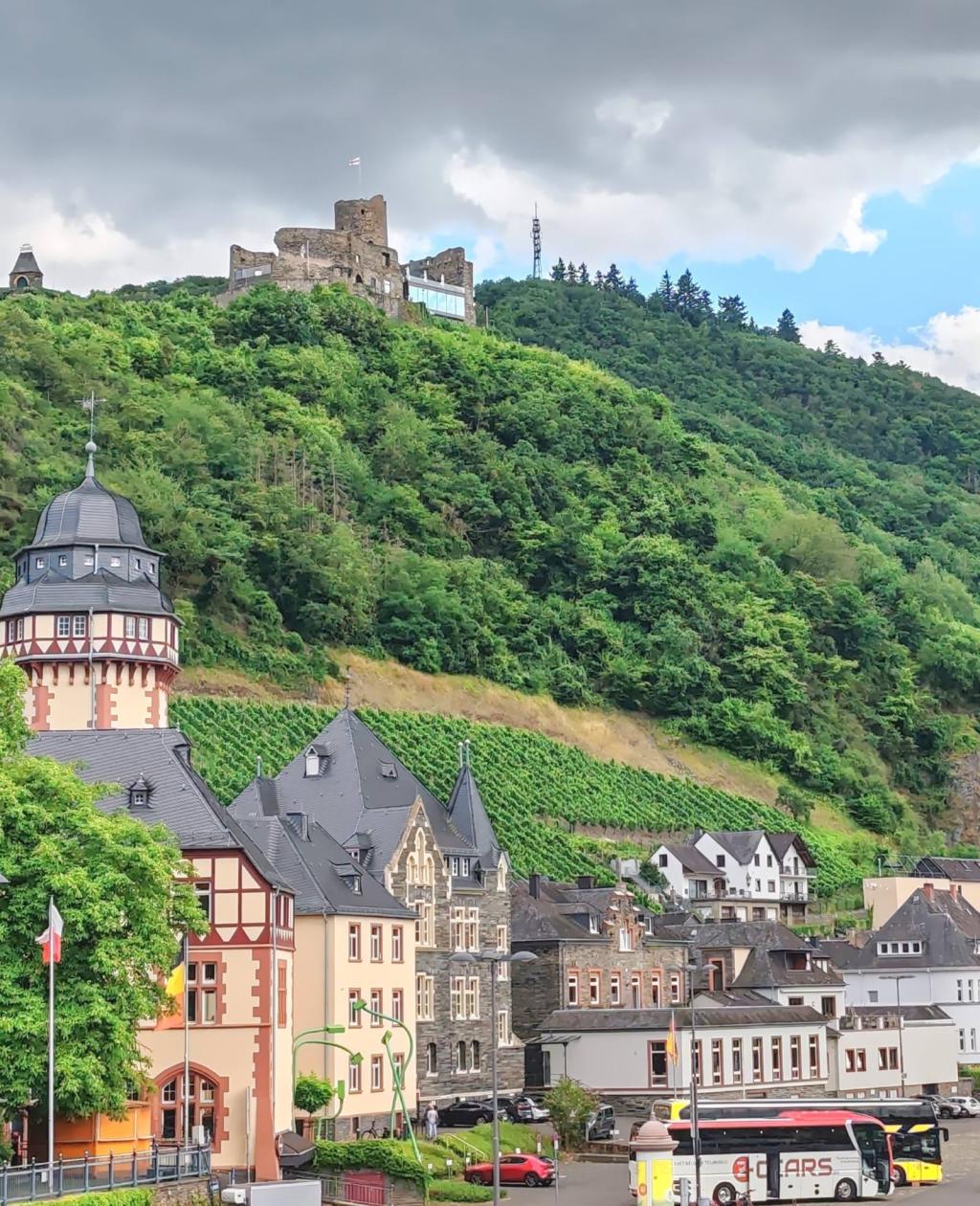 Bernkastel-Kues, Saksa | Autolla Euroopassa: Ranskasta Suomeen Norjan kautta | InTravel