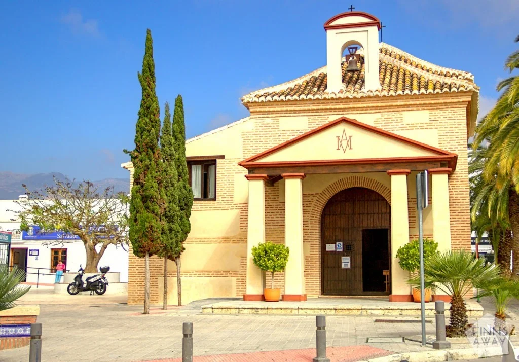 InTravel - Hurmaava Frigiliana, suosittu Nerja ja paluu Velez-Rubioon Hermitage Nuestra Señora de las Angustias -kappeli | Nerja, Andalusia, Espanja