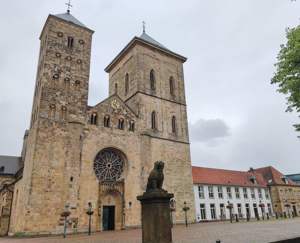 Dom St. Petrus katedraali, Osnabrück, Saksa | Autolla Euroopassa: Ranskasta Suomeen Norjan kautta | InTravel