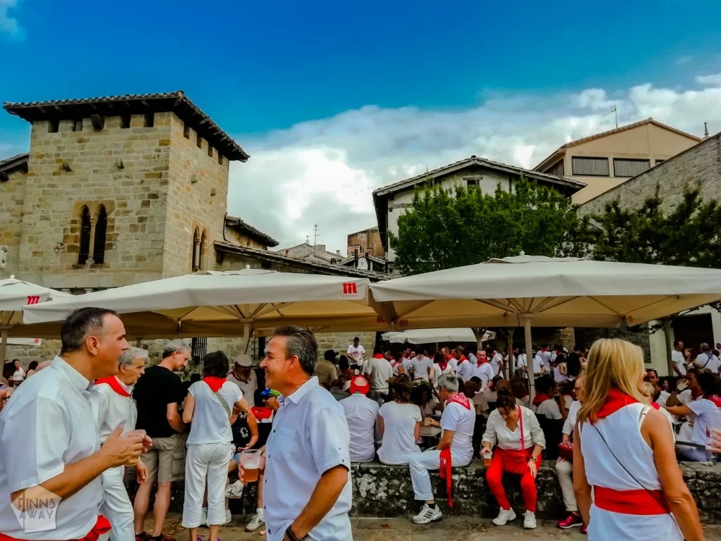 InTravel - Heinäkuu 2019 osa 1: Andorra, vaelluksia Pyreneillä, Pamplona ja Baskimaa San Fermin Pamplona, Espanja | InTravel Blogi