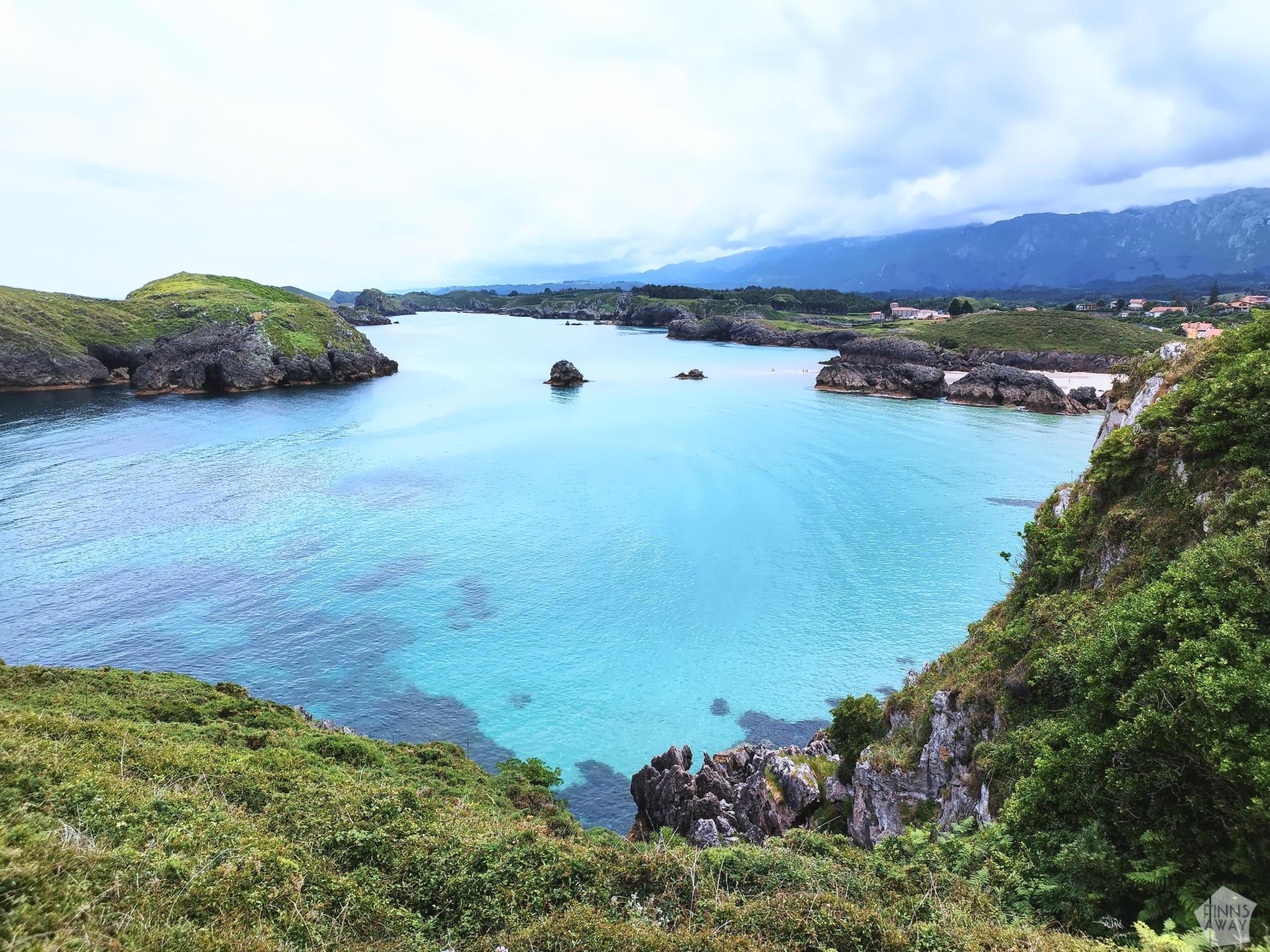 InTravel - Luoteis-Espanjan hurmaa rannikkomaisemilla, vehreydellä ja historiallisilla kaupungeilla Playa de Borizo, Asturias, Spain
