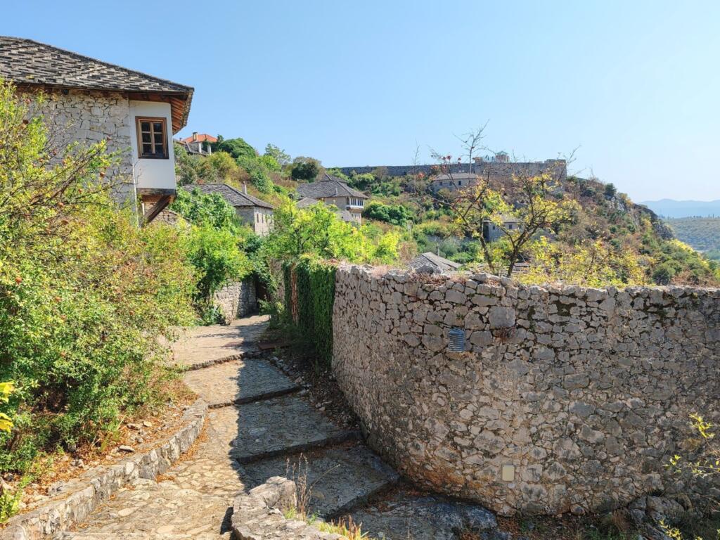 Pocitelj, Bosnia Herzegovina | Road trip Balkanin maissa | Autolla Balkanilla | InTravel